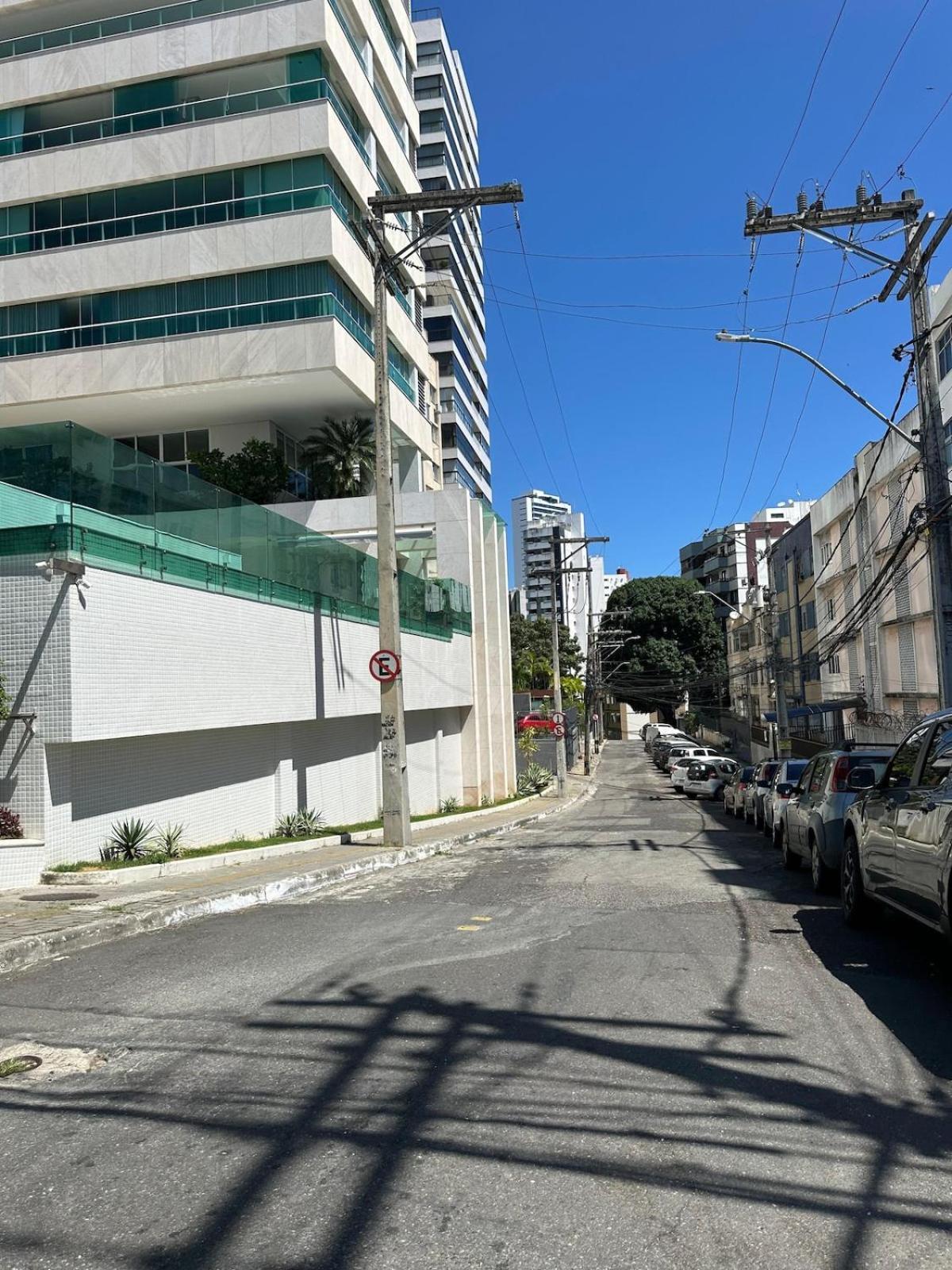 Em Salvador, Barra Prox A E Farol Apartment Salvador